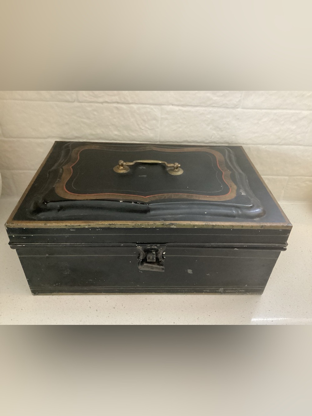 Antique 19 century American Toleware Metal Lock Box. 125-175 year old!